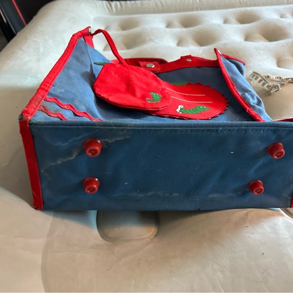 Vintage school bag with apple shaped snap coin purse - Picture 10 of 14